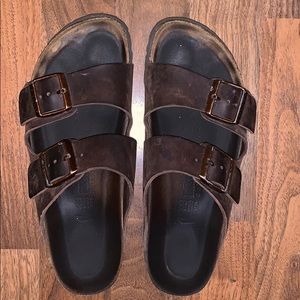 Birkenstock’s size 39